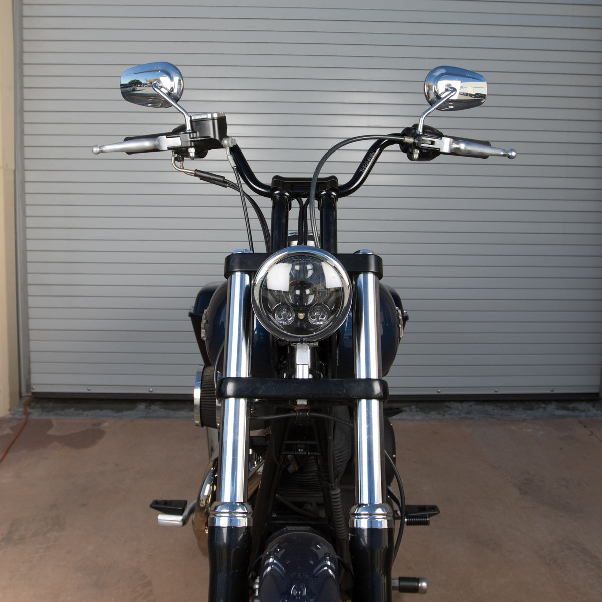 Thrashin High Bend chrome handlebar installed; other parts not included