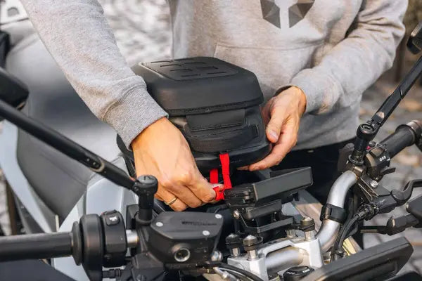 SW-MOTECH PRO Micro WP Tank Bag (4 liters) — BC.WPB.00.028.10000