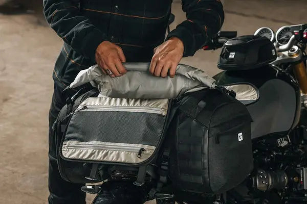 SW-MOTECH Legend Gear Tail Bag LR5 (52 Liters) — BC.HTA.00.405.20000