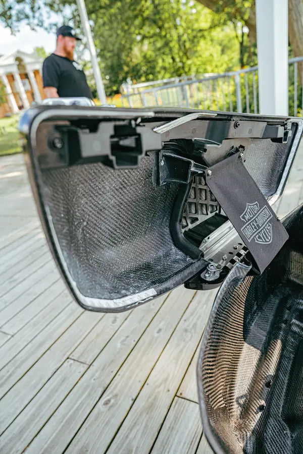 Slyfox Saddlebag Lids — 1022-SBLC-G