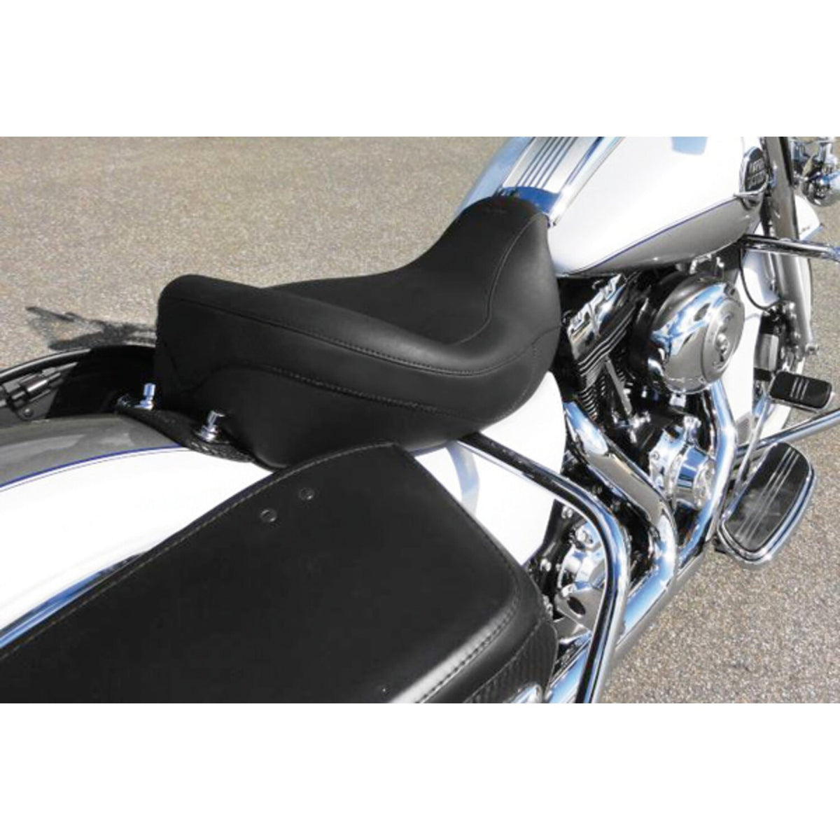 Mustang, Super Touring solo seat