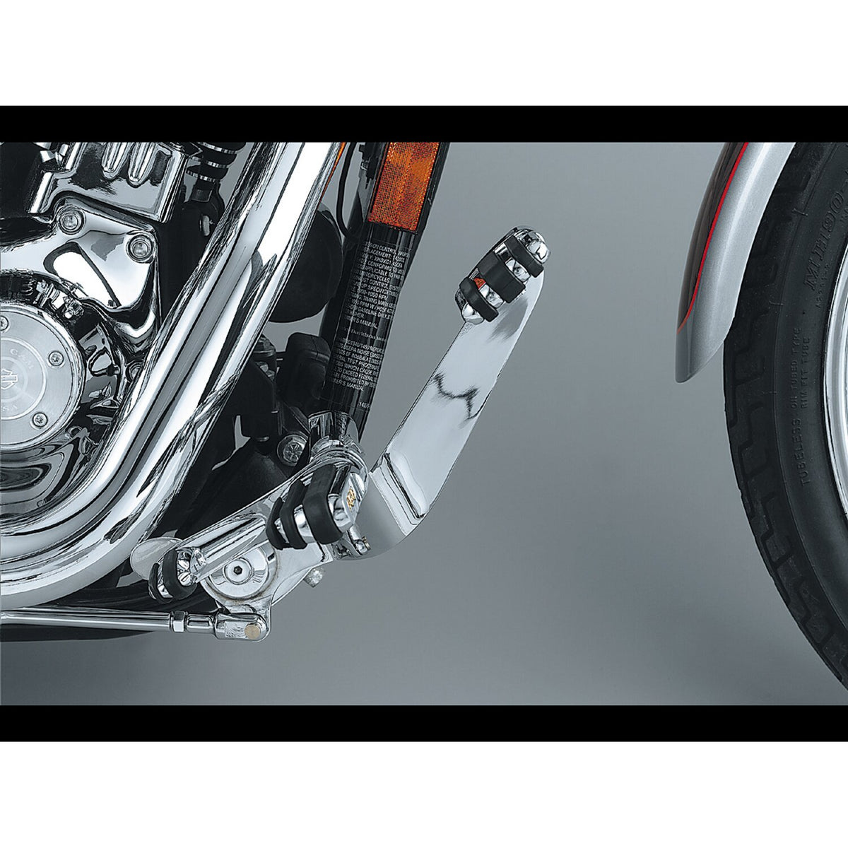 Kuryakyn, Dyna forward control kit. 3" extended. Chrome