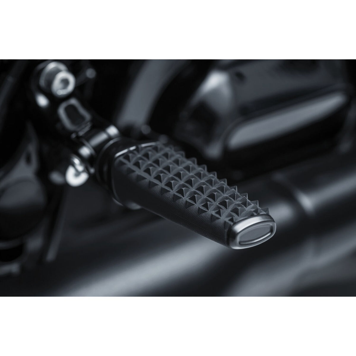 Kuryakyn, Thresher pegs with male mount adapters