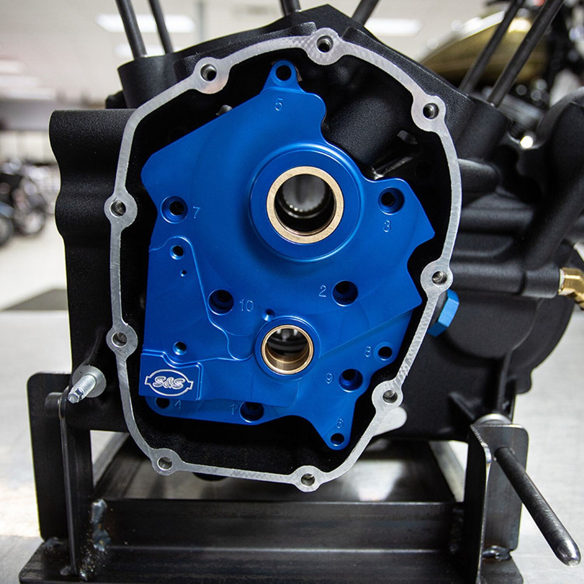 S&S, oil pump and cam plate support kit. Oil cooled models