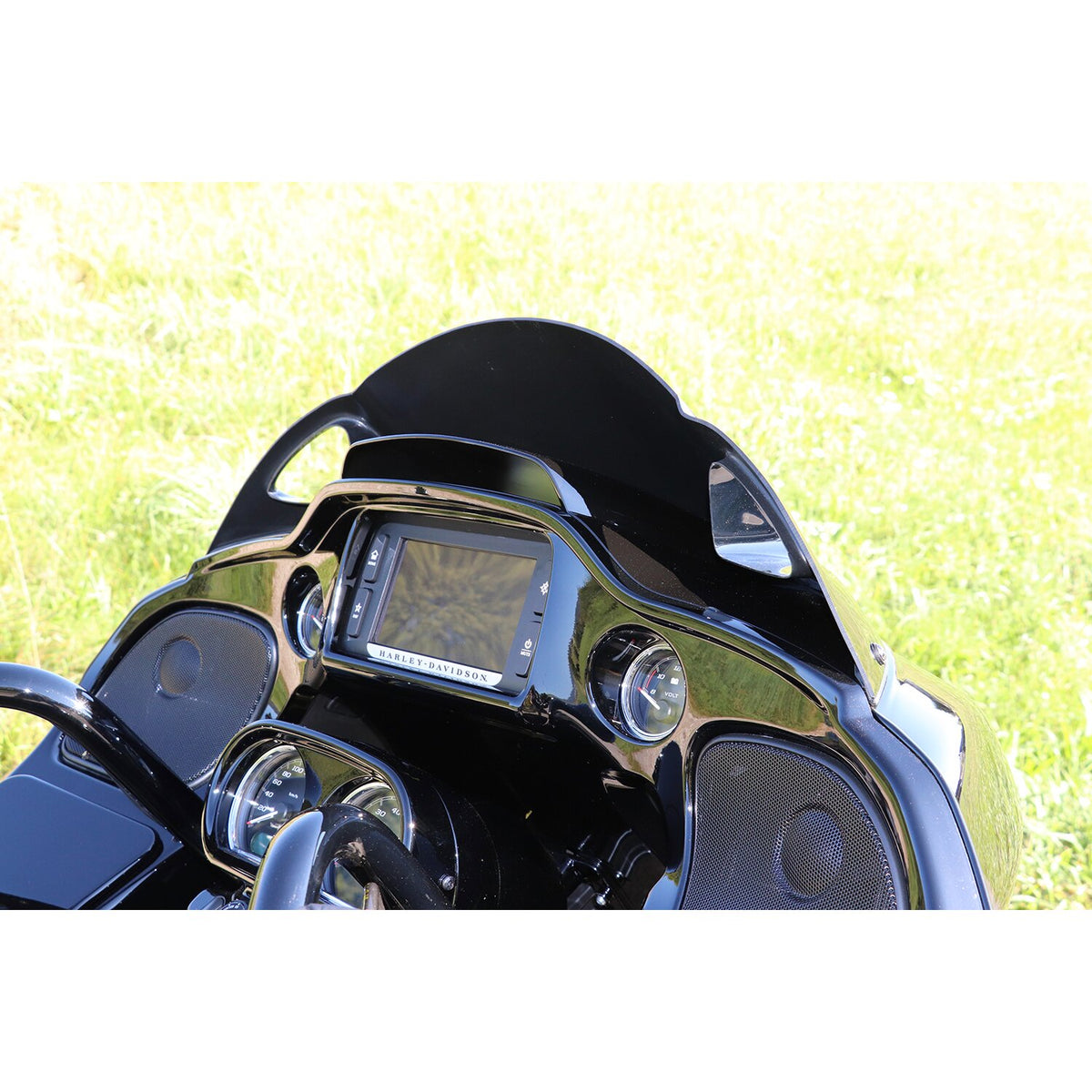 Cult-Werk, windshield 'Racing'. Gloss black