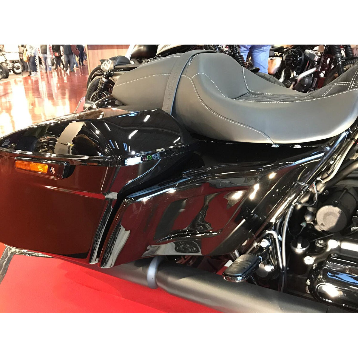 Cult-Werk side covers 'Custom'. Gloss black
