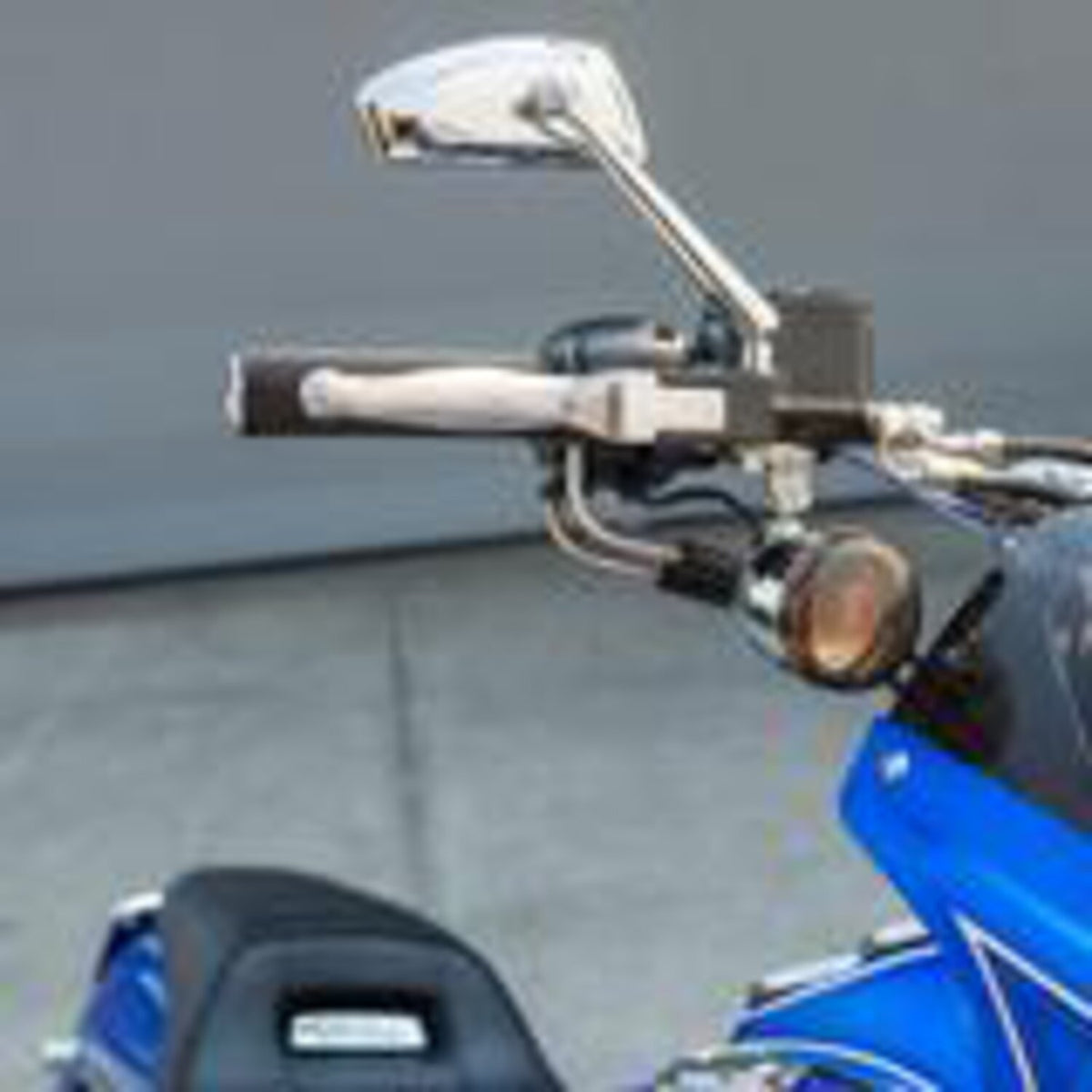 Arlen Ness, Tearchop mirror right. Chrome