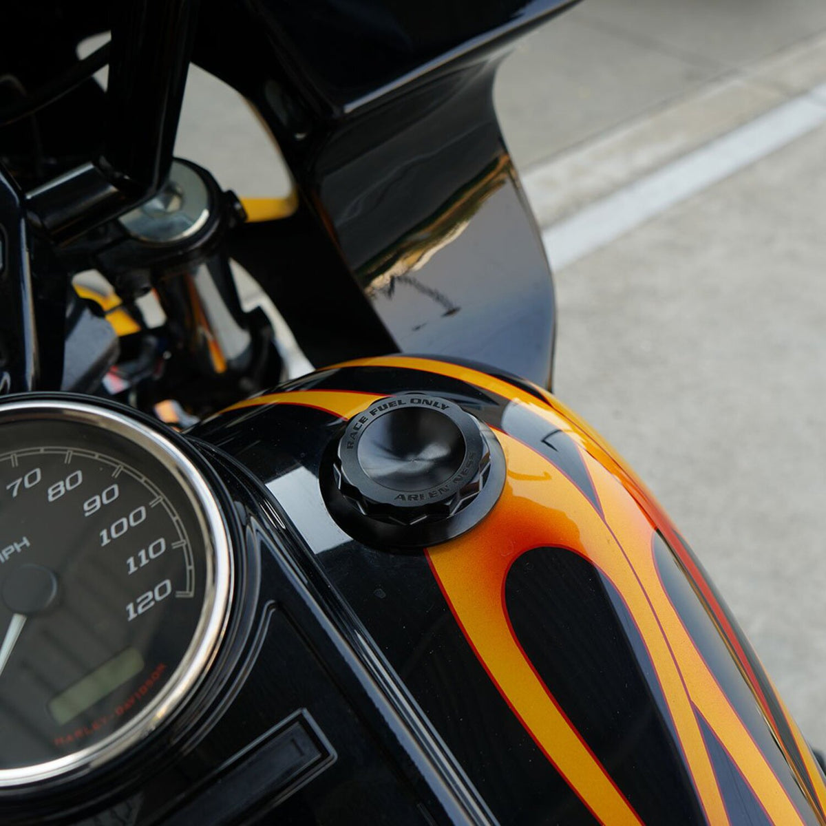 Arlen Ness, gas cap 12-Point. Black