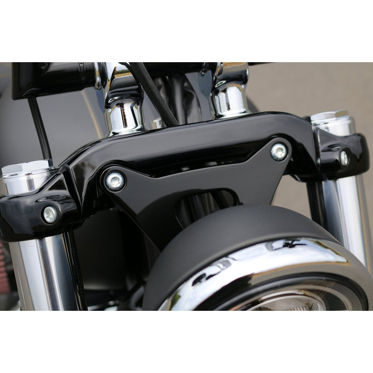 Kodlin, M8 Breakout headlamp conversion bracket. Black