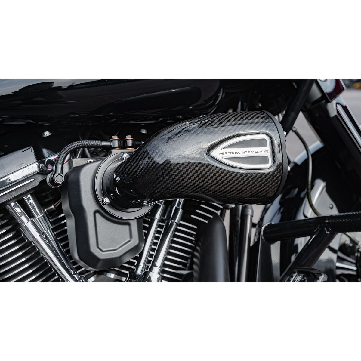 PM, C4 Series air cleaner. Black carbon fiber