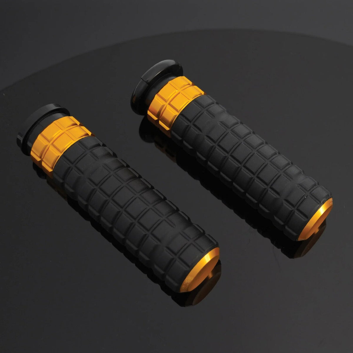 Arlen Ness, Speedliner handlebar grip set. Gold