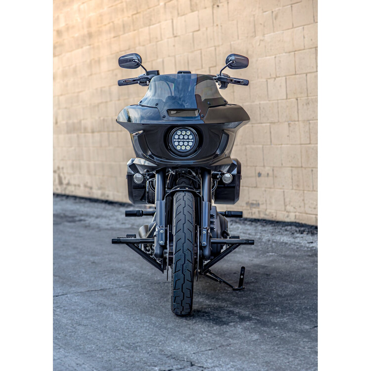 Burly Brand, Brawler crash bar kit M8 Softail. Front. Black