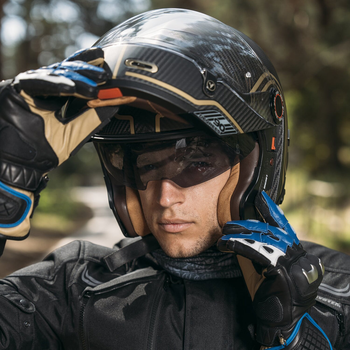 By City 90 Degrees Carbon helmet gold