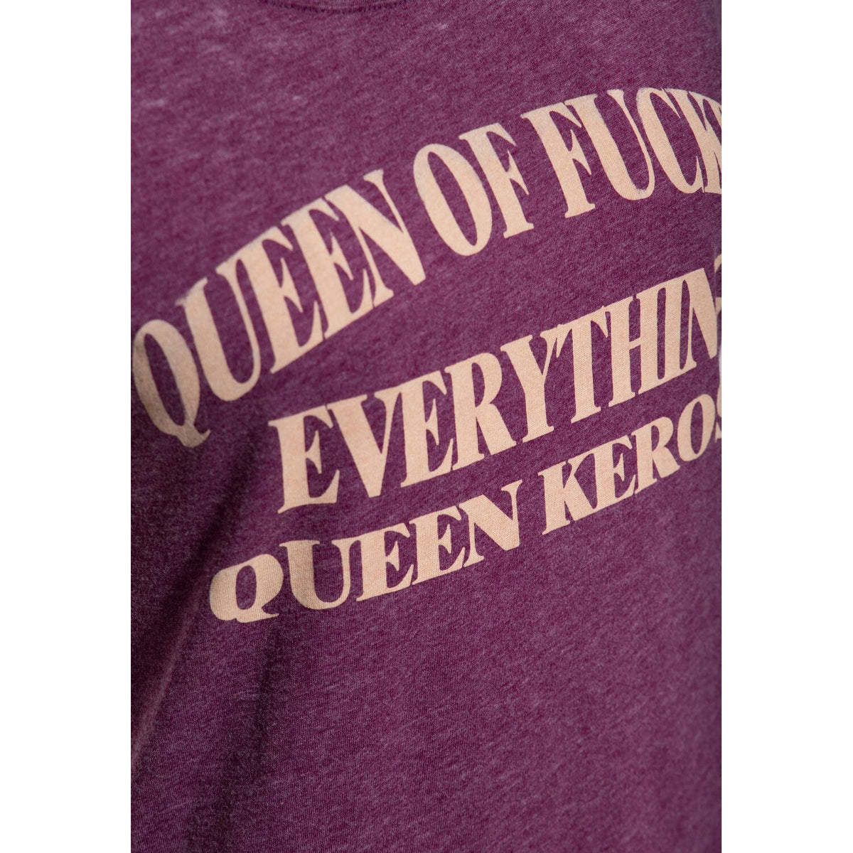 Queen Kerosin Queen of everything t-shirt plum