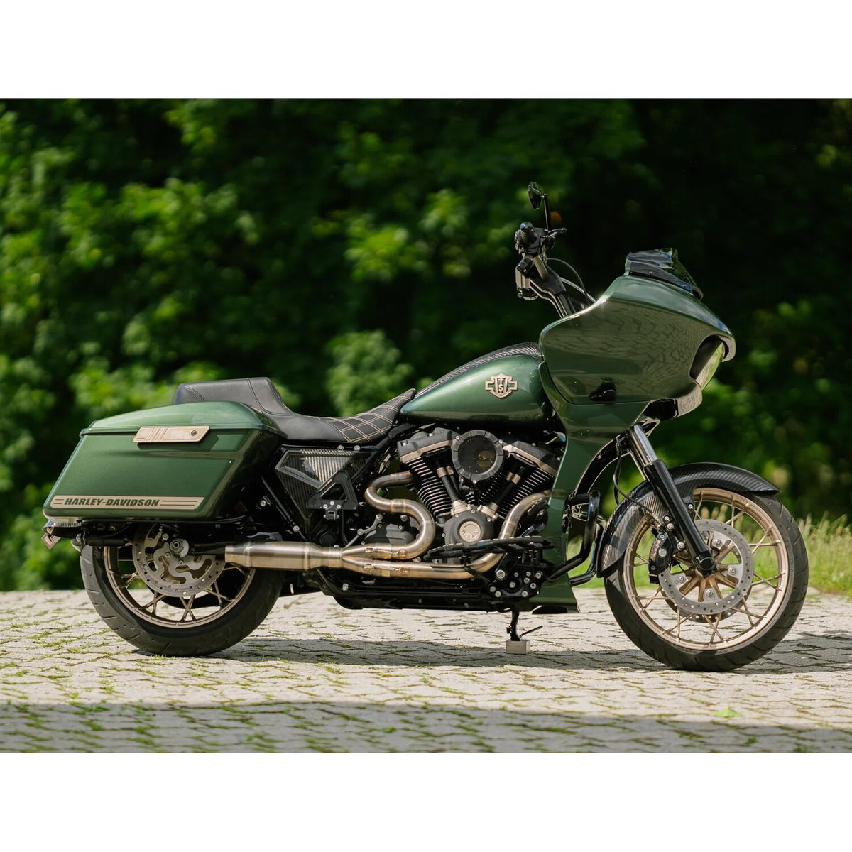 Tommy & Sons, FXR style carbon side cover set. Woven