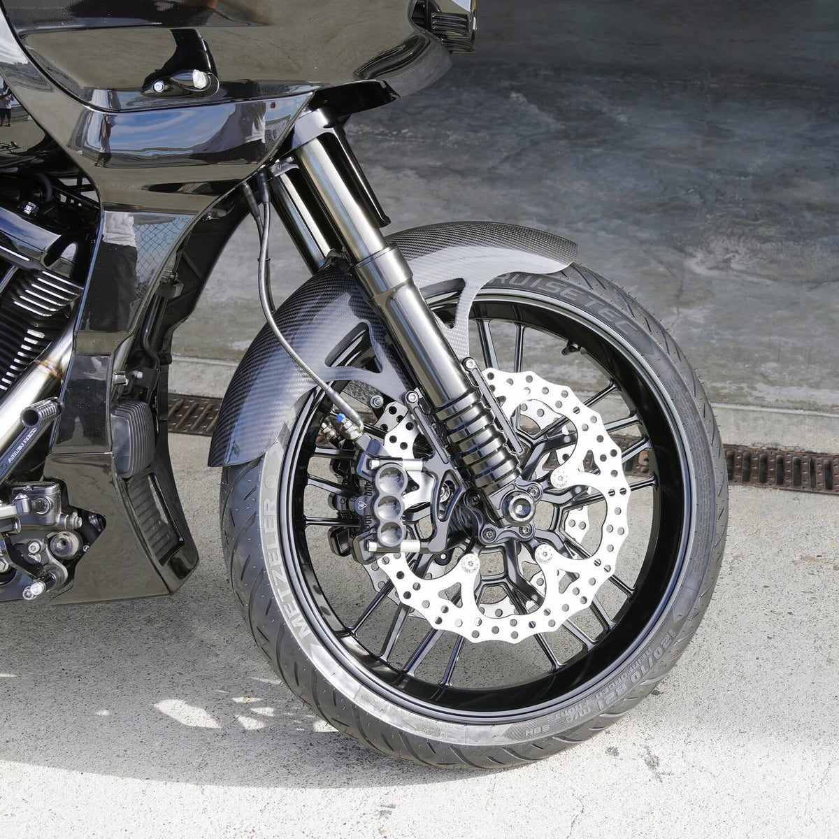 Arlen Ness, 21" Pro Sport front fender. Carbon fiber