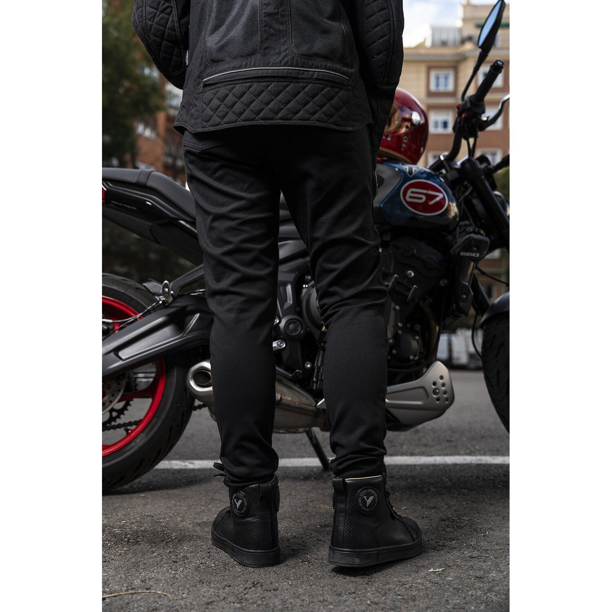 By City Rogue female pants black