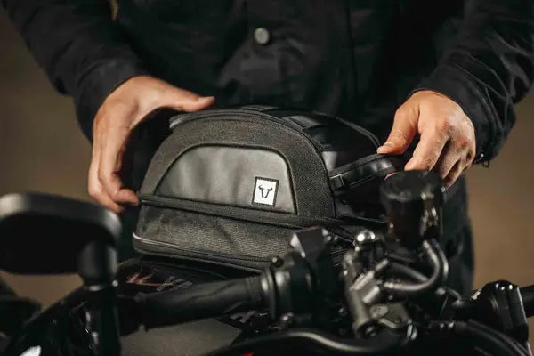 SW-MOTECH Legend Gear Magnetic Tank Bag LT3 — BC.TRS.00.401.20000