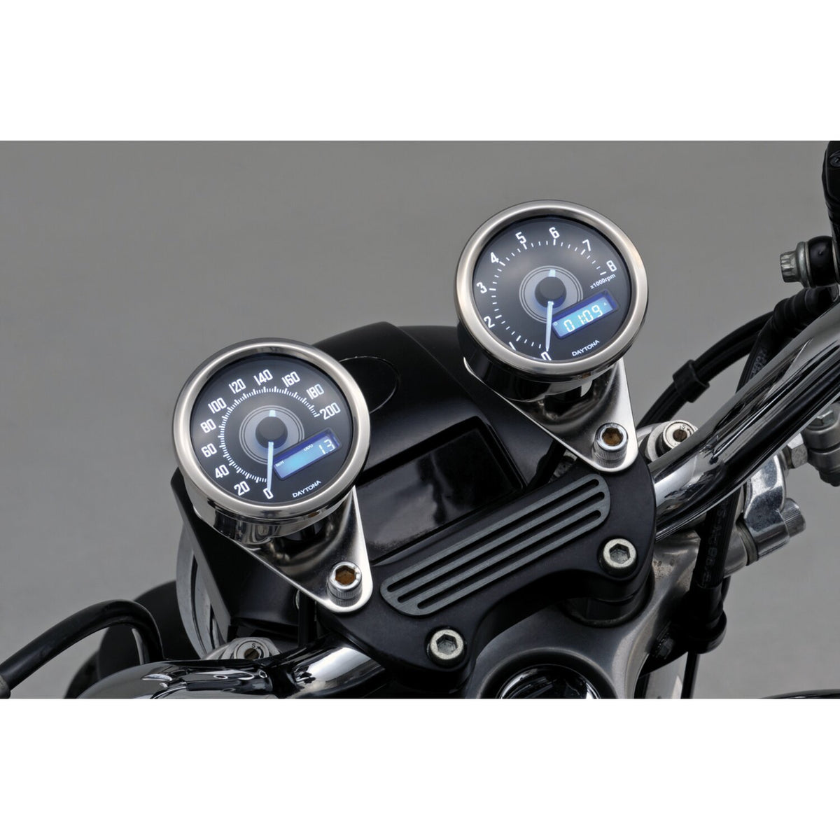 Velona, 60mm tachometer 18.000 RPM. Polished stainless