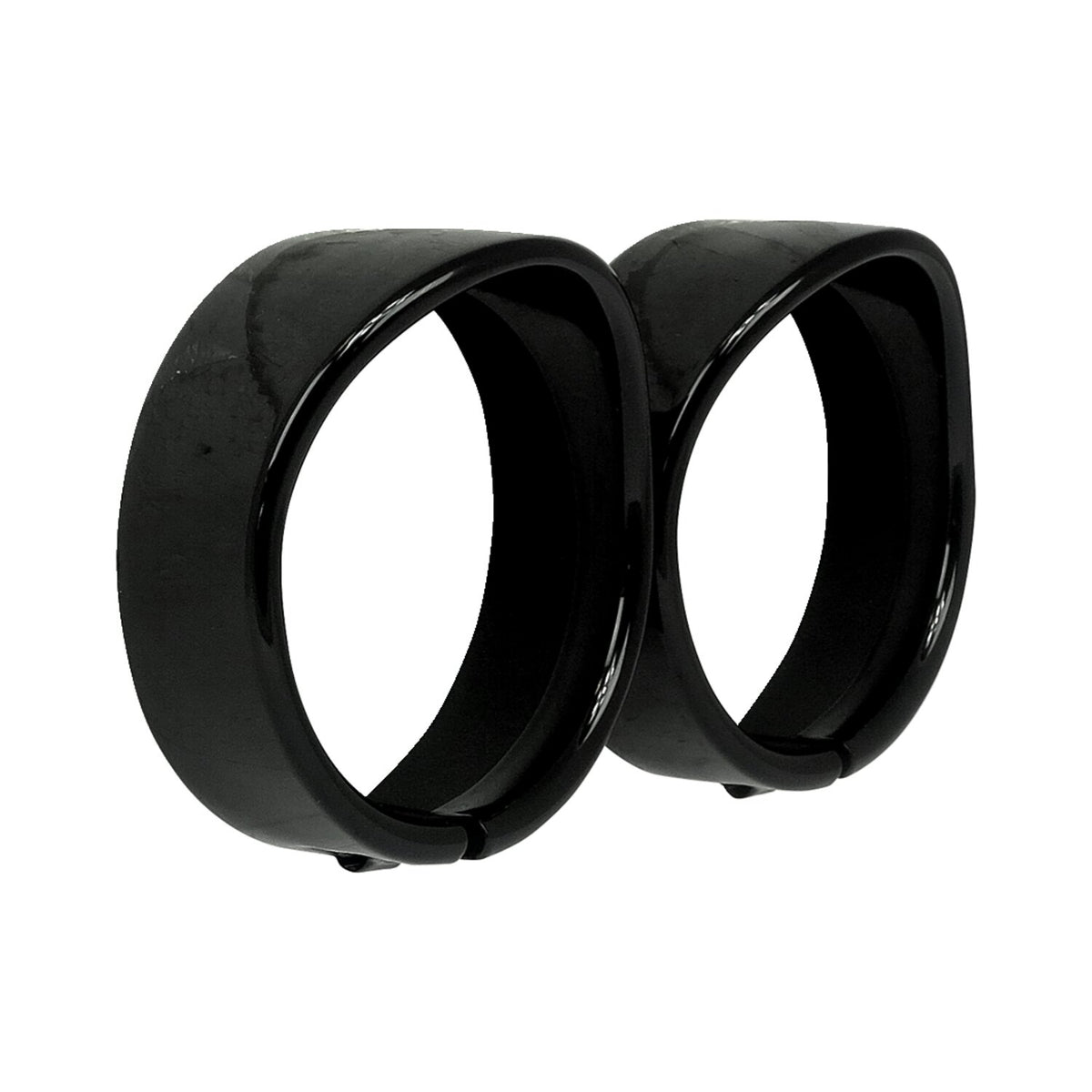 Recessed trim rings with visor. 4.5" spotlamp. Satin black