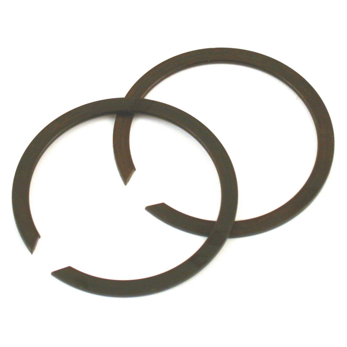 Retaining rings, exhaust flange