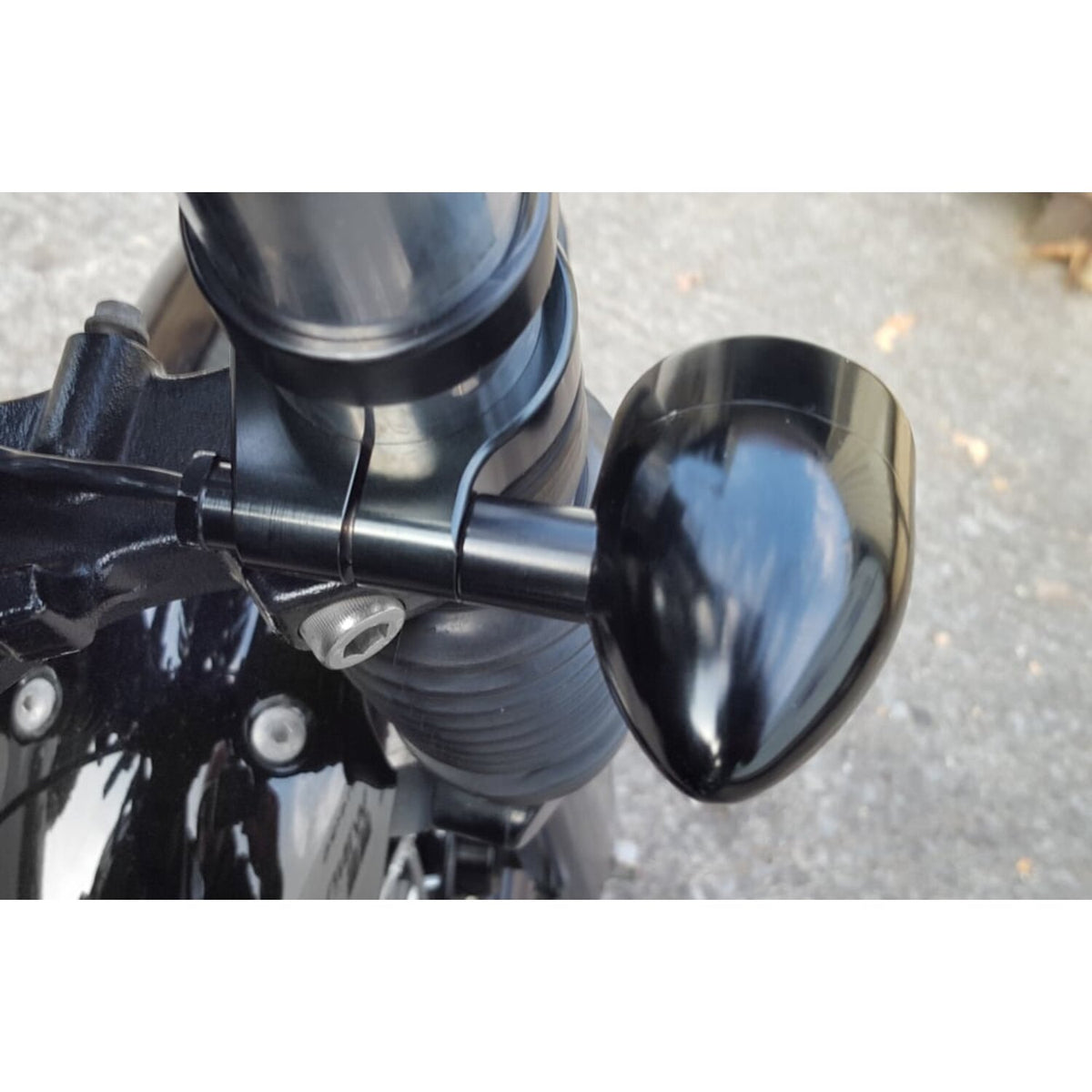 Motone, Wrap-around turn signal brackets, 35mm forks