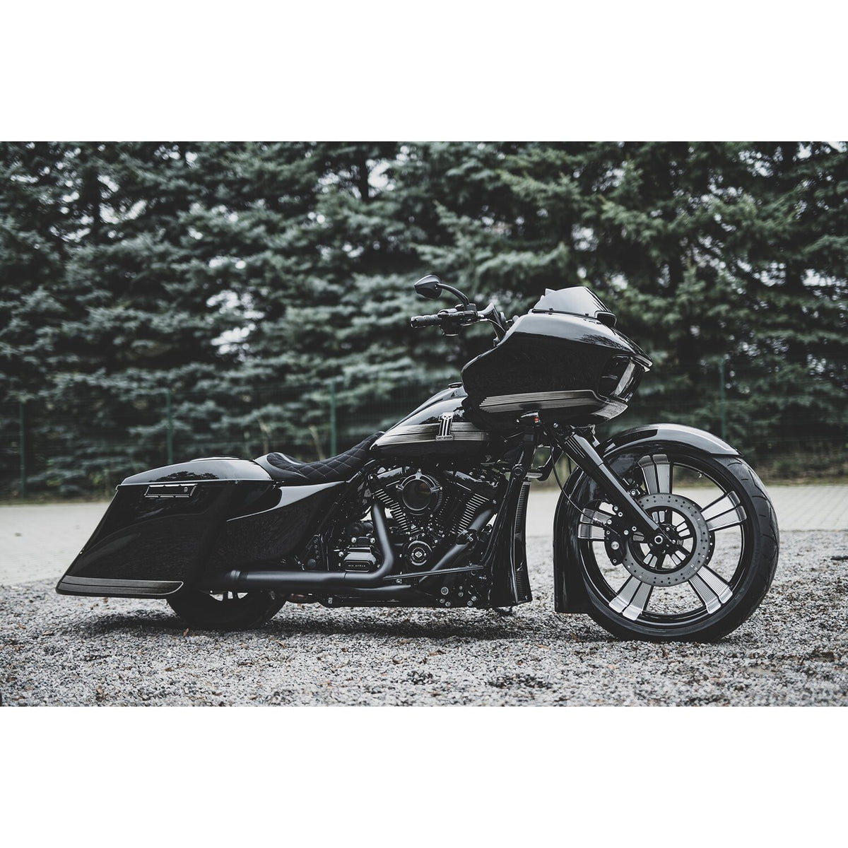 Killer Custom, 'Bulldog' front fender, 23 x 5.50 fat wheels