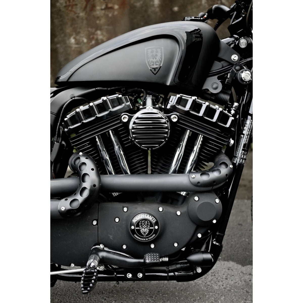 Rough Crafts, point cover. 2-hole, black