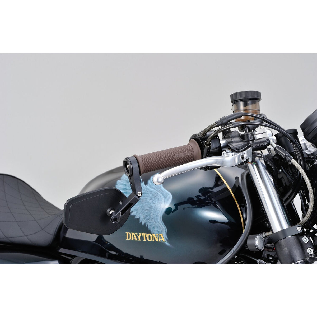 Daytona, clamp-on Flat D-mirror. Number 15