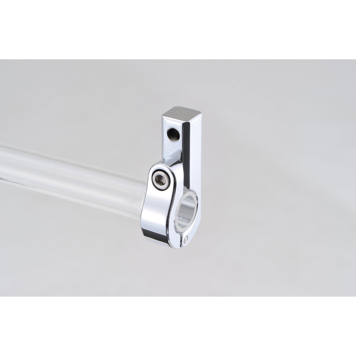 Daytona, universal bracket. Front-mount. 7/8" ID. M10 thread