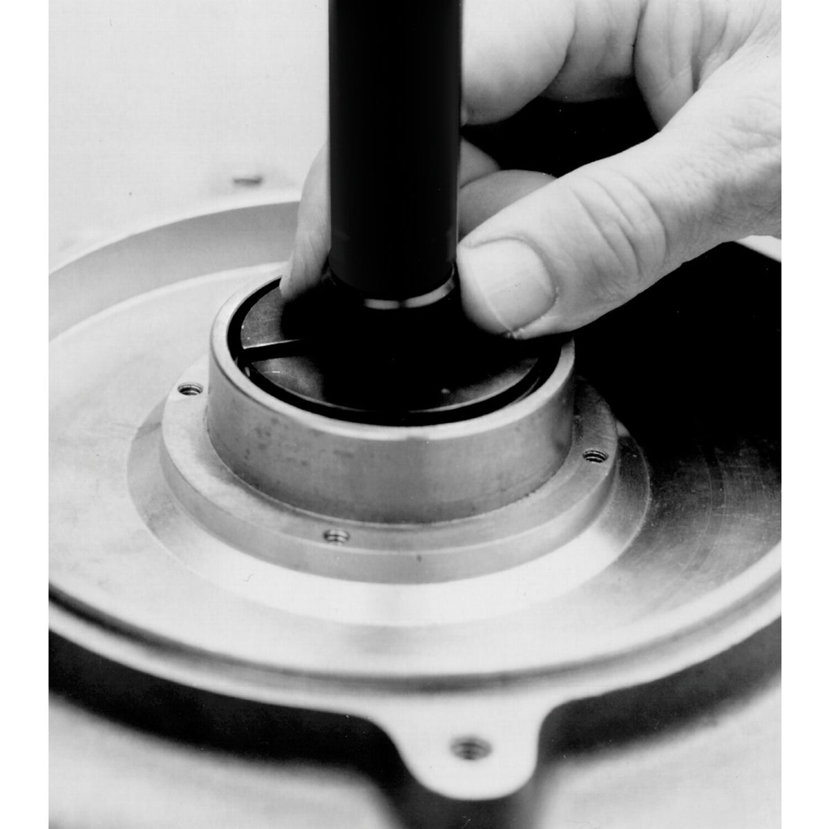 JIMS, sprocket shaft bearing race tool