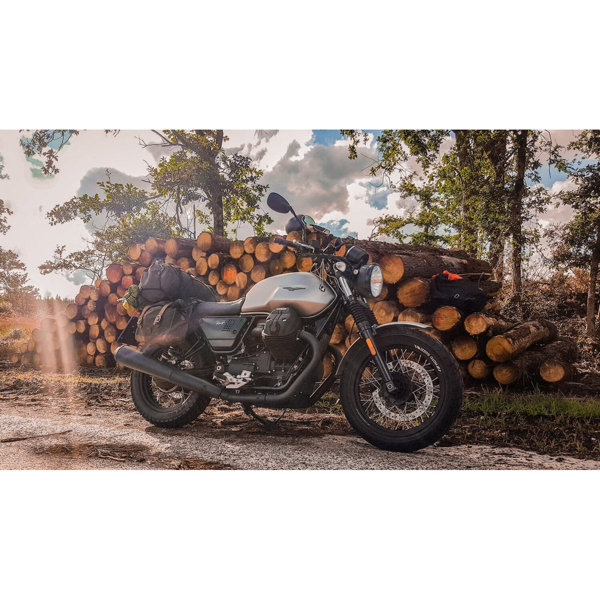 Longride, 'Old Chopper' waxed cotton saddlebag. Khaki