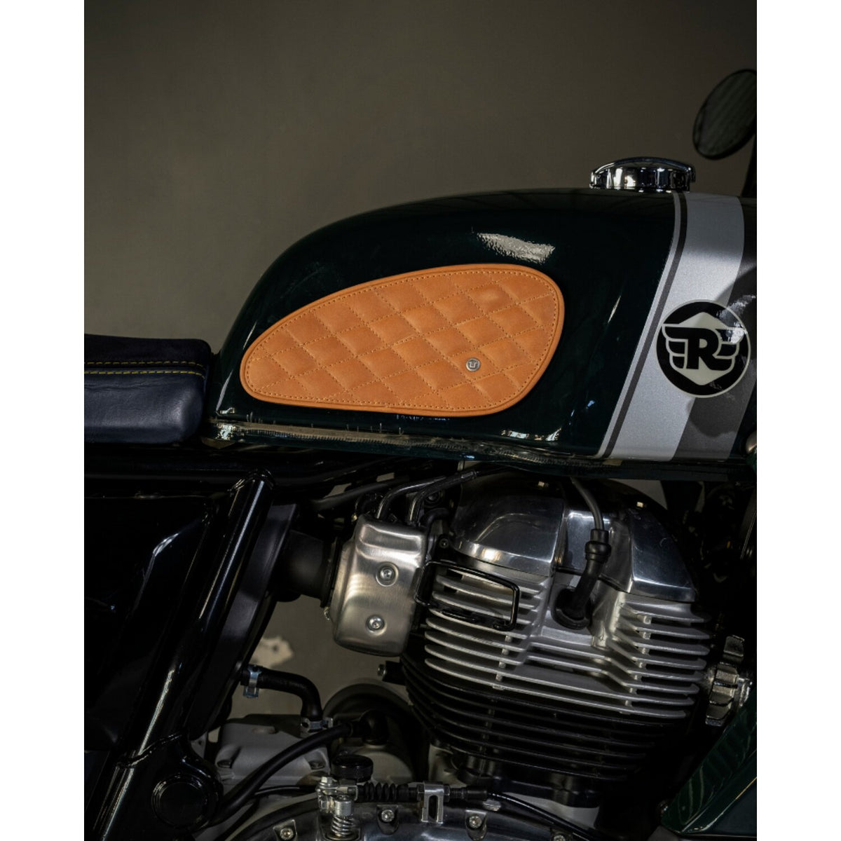 Trip Machine, Diamond leather gas tank pad set. Tan