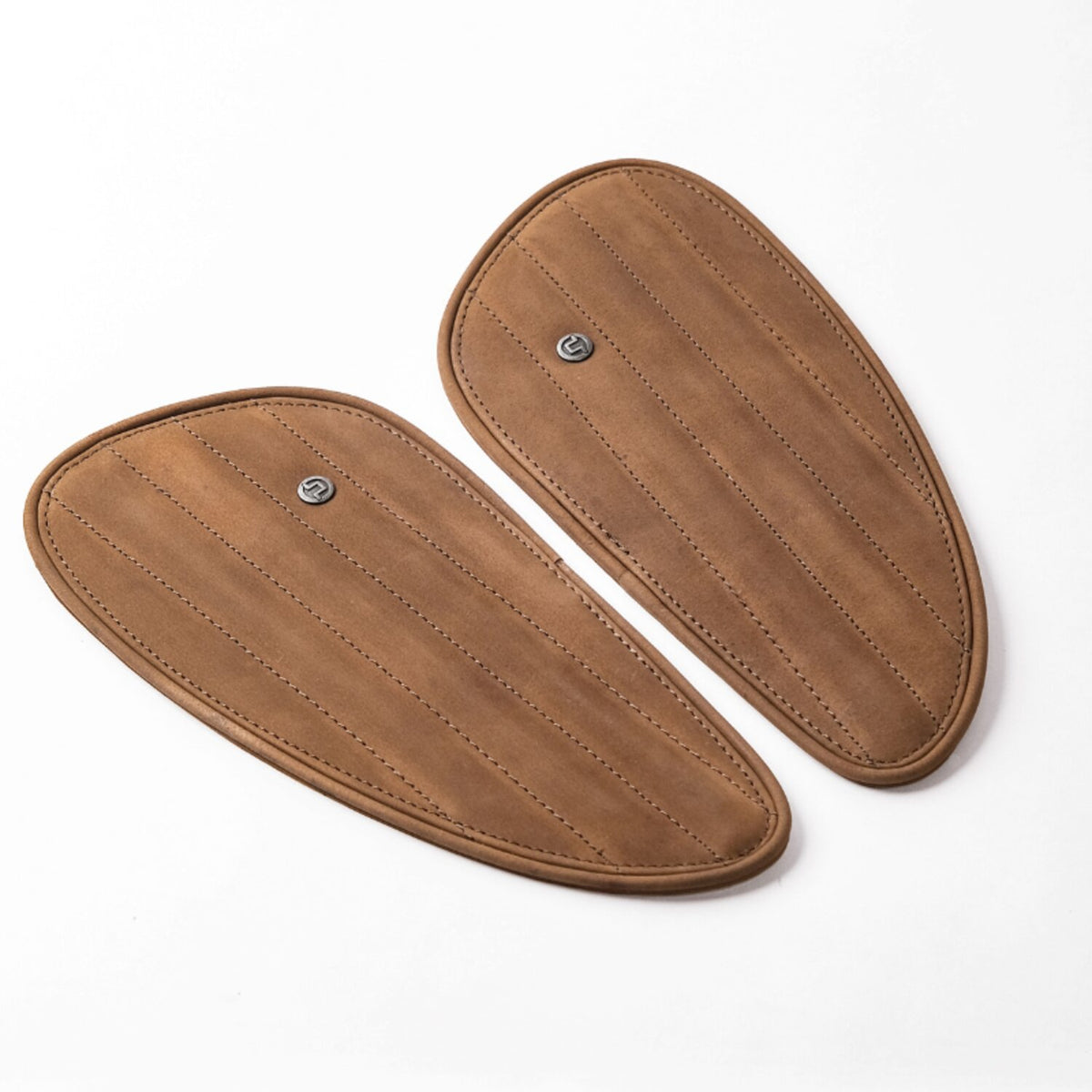 Trip Machine, Classic leather tank pad set. Tobacco