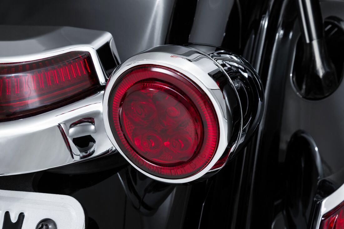 Ciro Fang® Rear Turn Signal Light Inserts — 45700