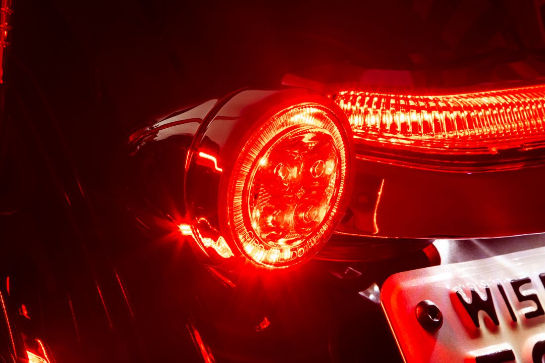 Ciro Fang® Rear Turn Signal Light Inserts — 45700