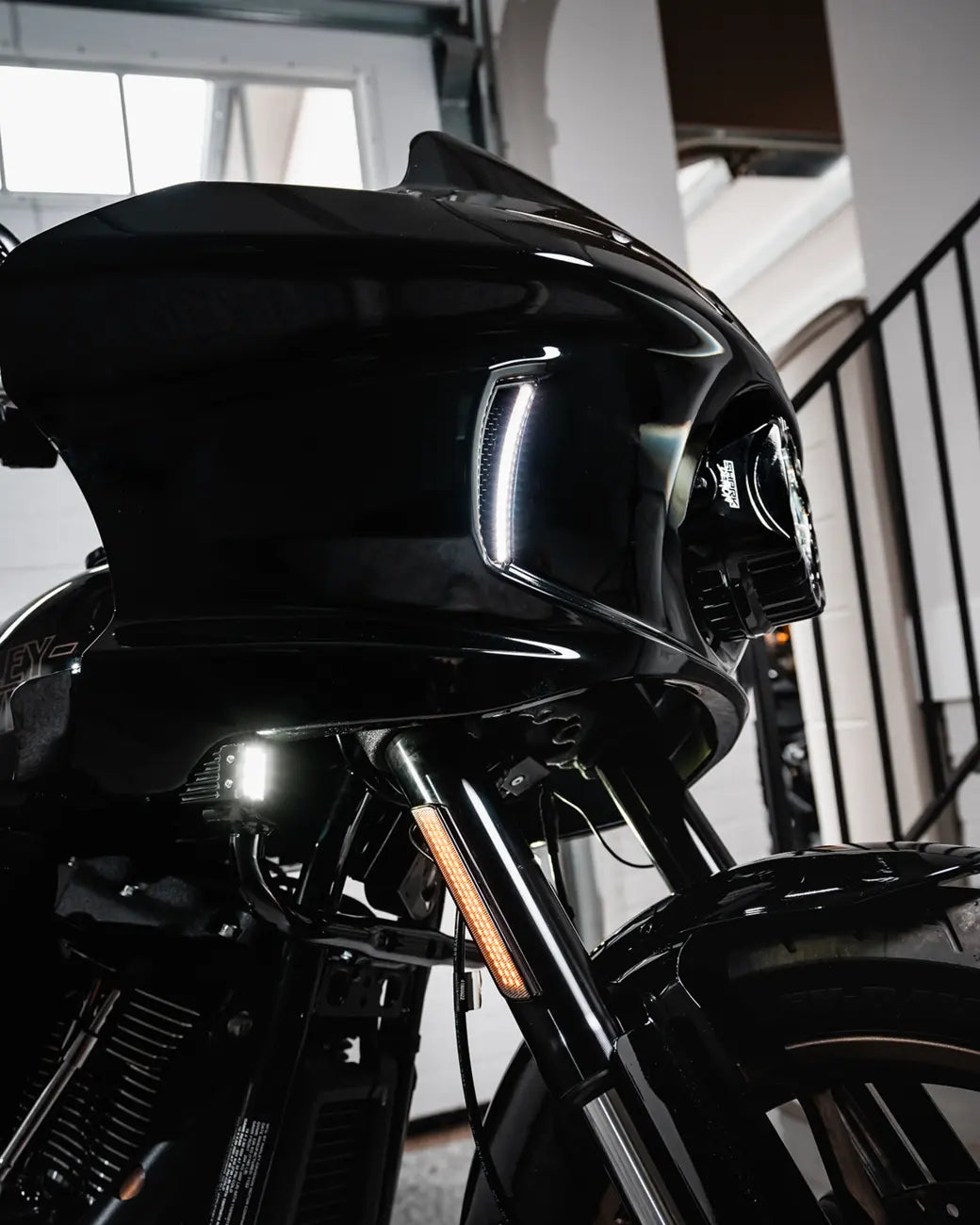 CUSTOM DYNAMICS Low Rider ST High-Performance LED Front Turn Signals CD-LRST-ECE-FTS-B — view 5