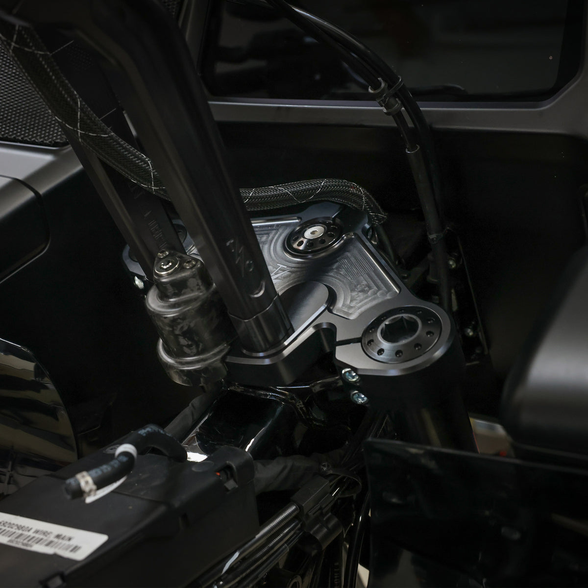 Thrashin 2024-on Road Glide Top Tree – Black – installation detail; other components not included