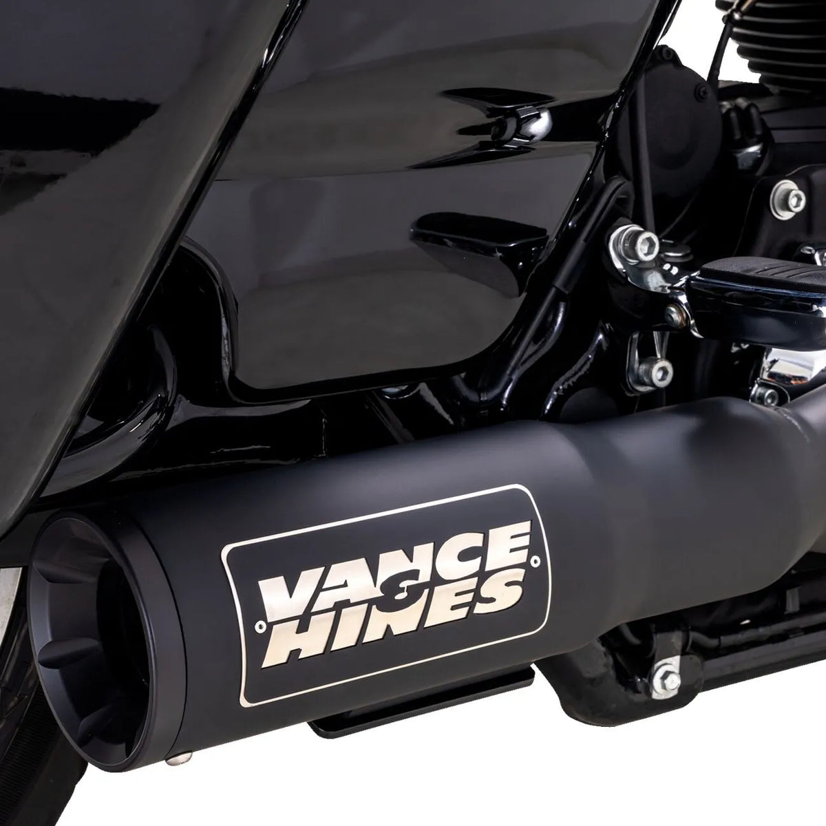 Vance & Hines 2-into-1 High Output PCX™ Exhaust System – Black, Matte – 47321-22