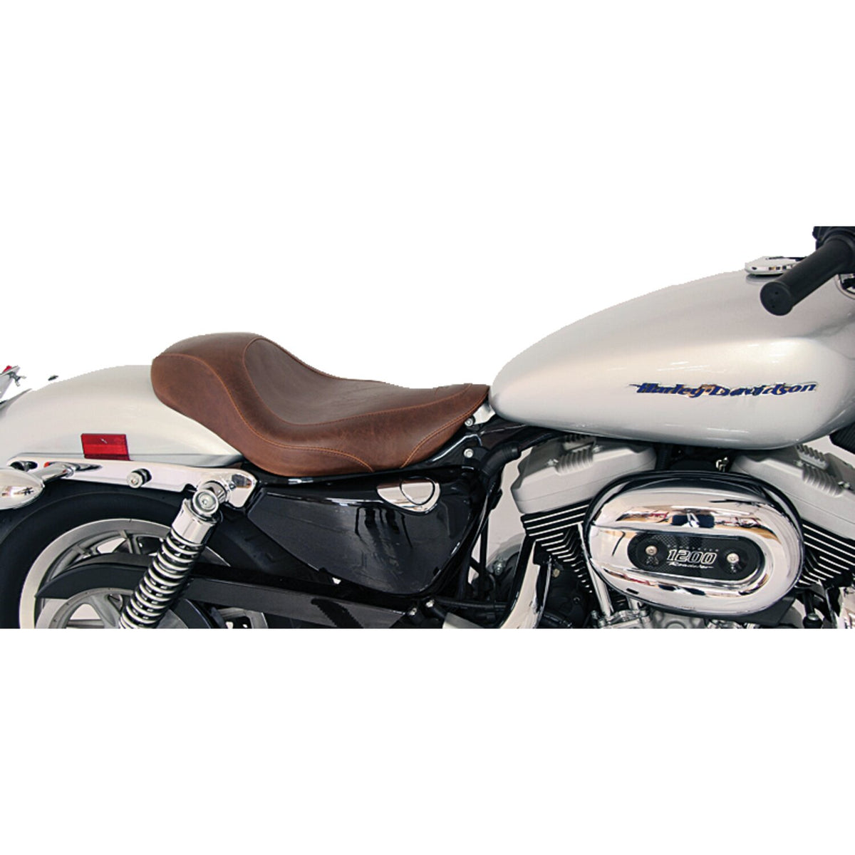 Mustang, Wide Tripper solo seat