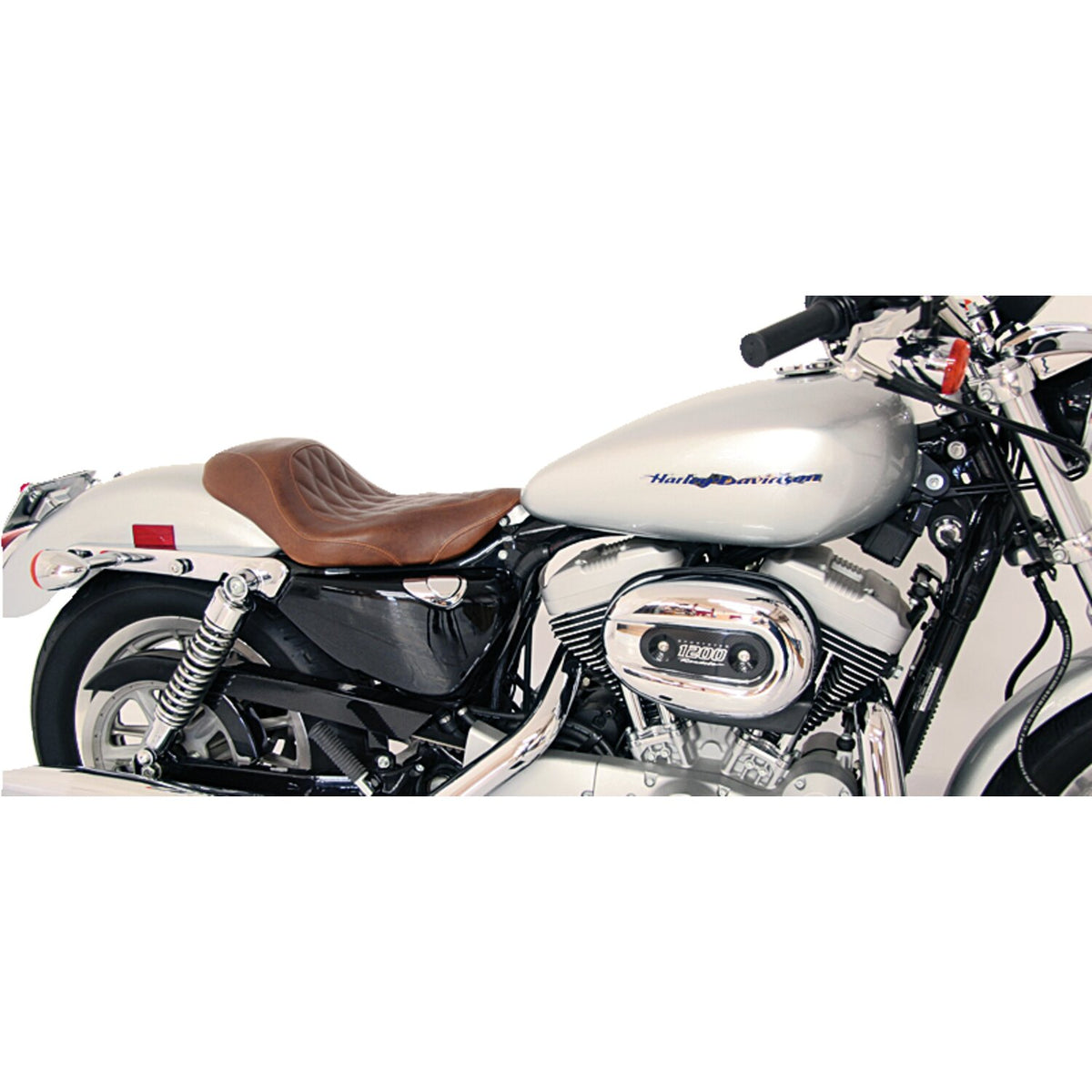 Mustang, Wide Tripper solo seat