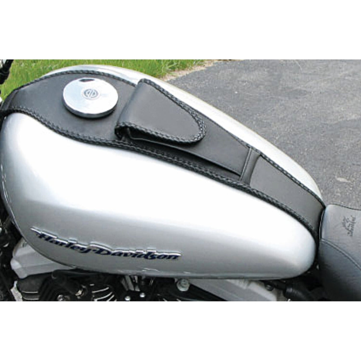 Mustang, tank bib (dash panel). With pouch