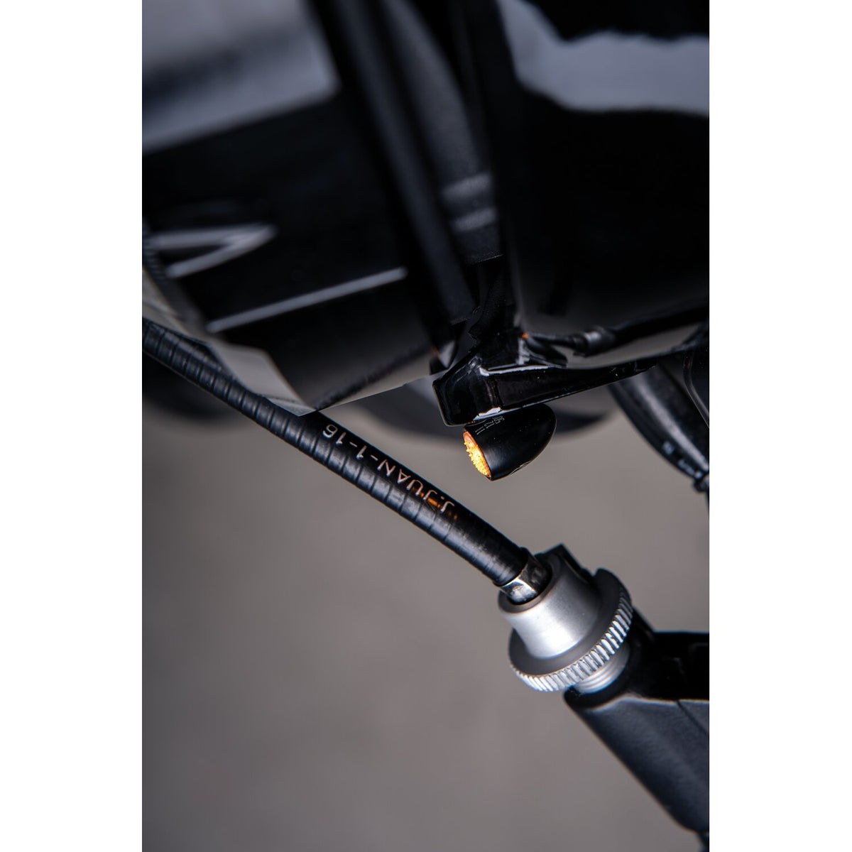 Kellermann, bullet Atto dark LED turn signal