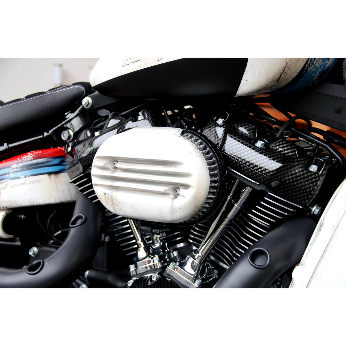 Cult-Werk, air cleaner cover Racing. Matte black