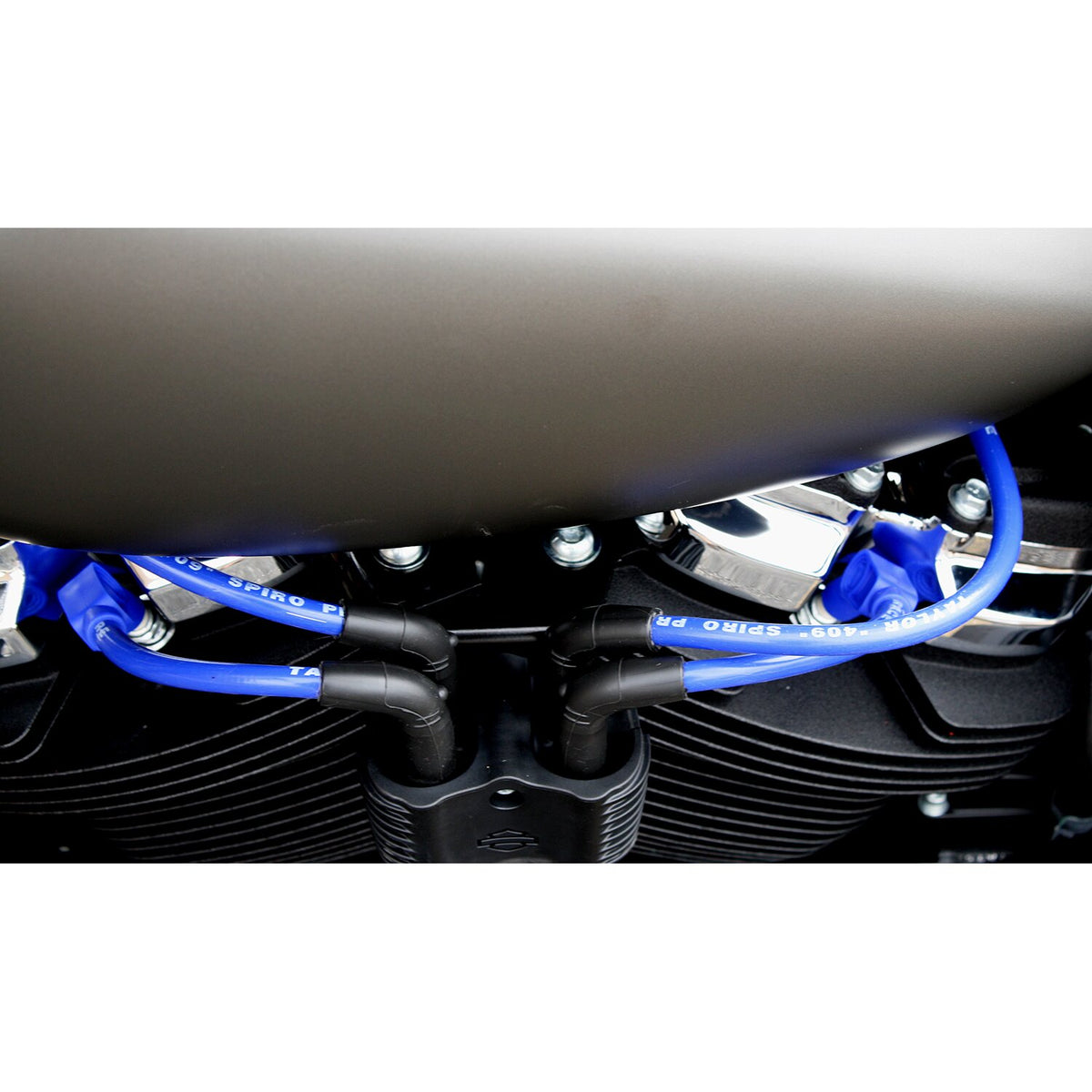 Taylor, 409 Pro-Race spark plug wire set. Blue