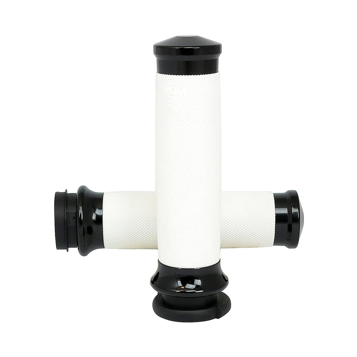 Avon Custom Contour grips black anodized/white