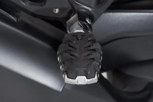 SW-MOTECH Evolution Footrest — FRS.18.112.10100