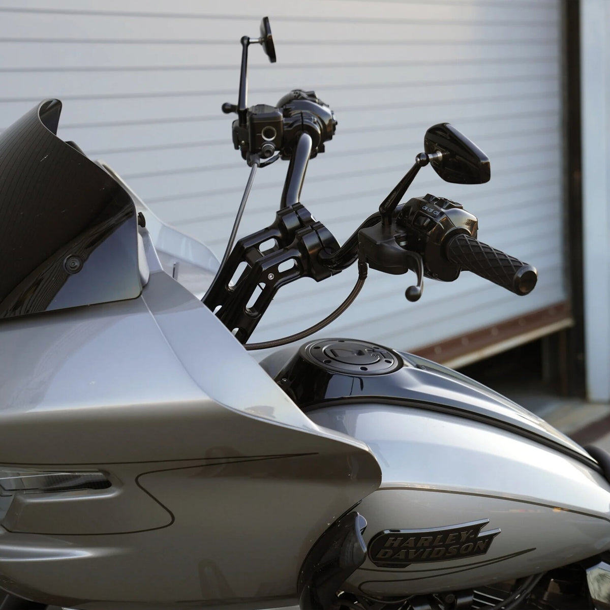 Arlen Ness, Universal Method 10" Risers. Black