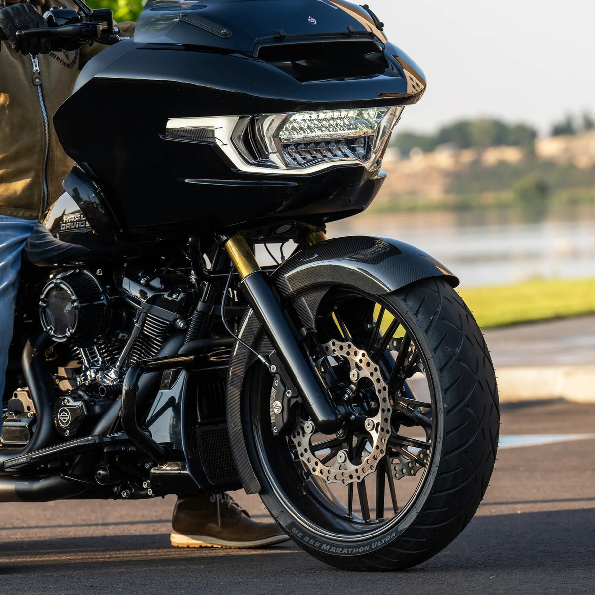 Arlen Ness, carbon fiber Rapper front fender. Fat 21