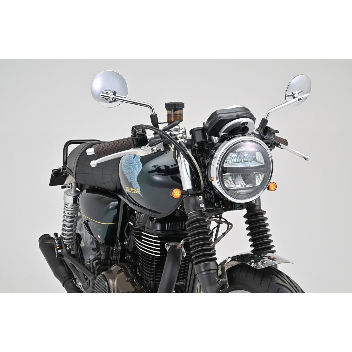 Daytona, D-light Sol2 mini turn signals. Amber lens